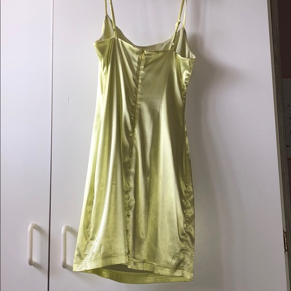 Satin neon yellow slip dress - Picture 6 of 7